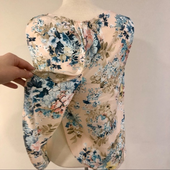 EUC Dorothy Perkins Floral Top! - Picture 3 of 6